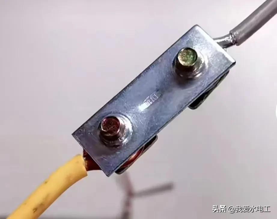 98b96b92a53f4bfe86f0536106070d86~noop.image?_iz=58558&from=article.pc_detail&x-expires=1668650640&x-signature=BcHSA9YuSlD7s6sEfM8BXCIyBpU%3D